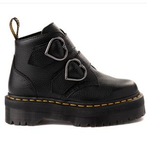 Dr Martens Devon Heart Quad Boot - Black - only worn twice